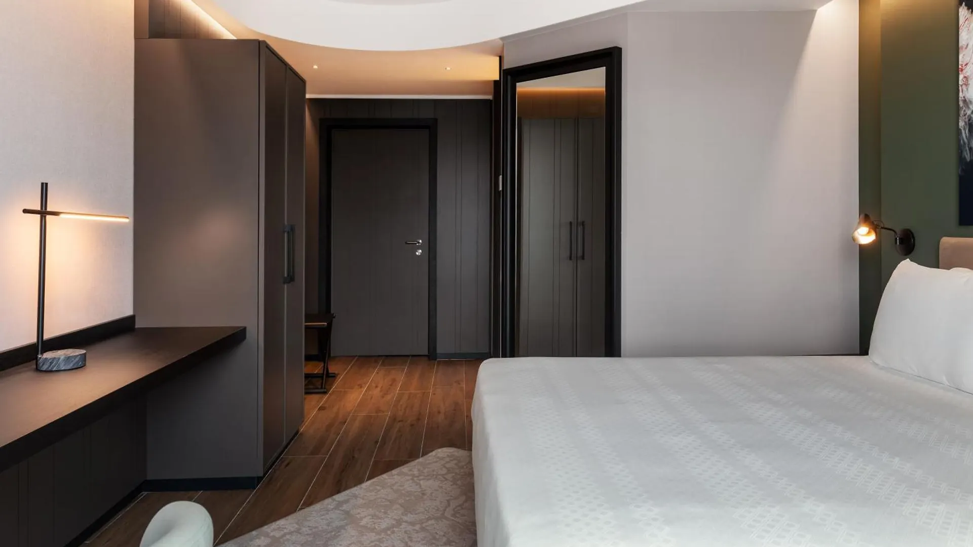 Radisson Blu Hotel, Bergamo Choruslife 4*,  Italy