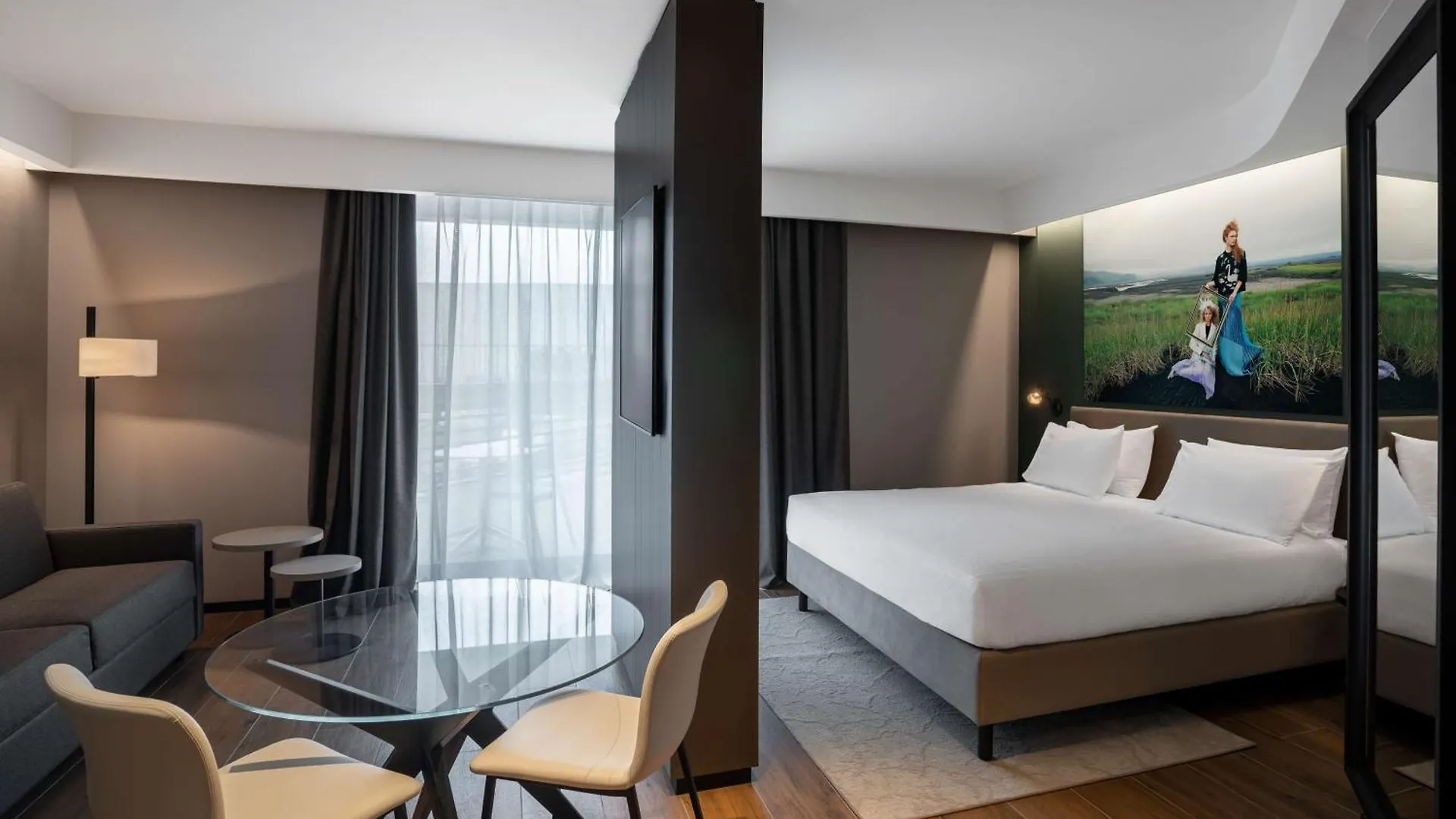 Radisson Blu Hotel, Bergamo Choruslife 4*,  Italy