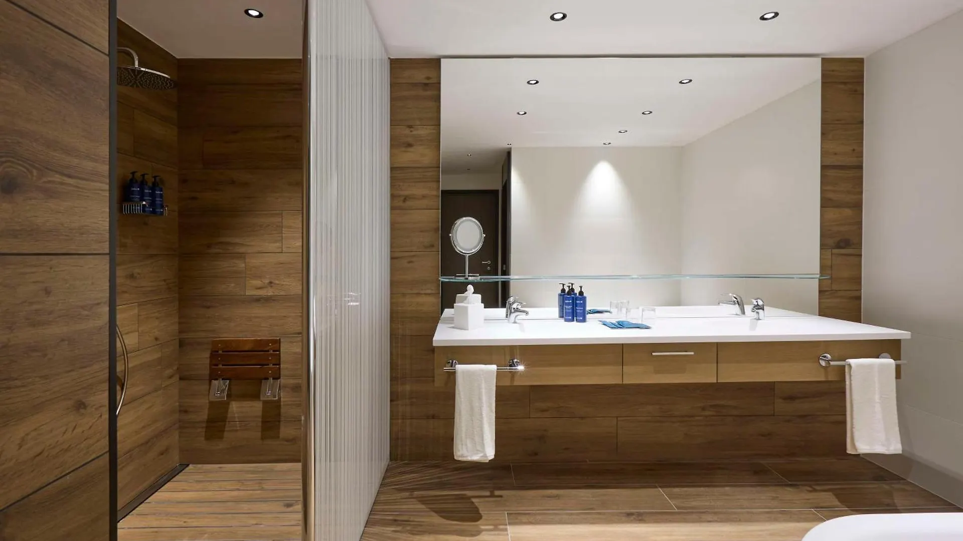 Radisson Blu Hotel, Bergamo Choruslife 4*,